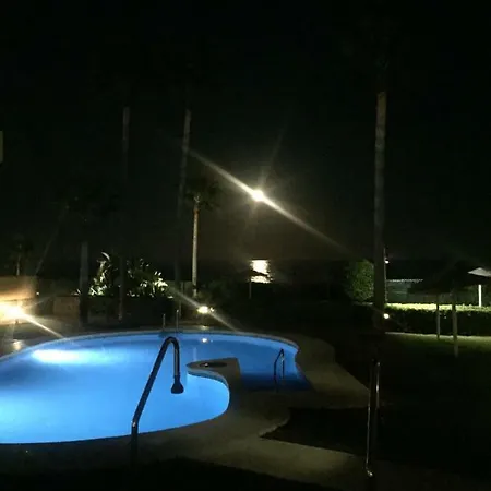 Arruzafa Front - Free Parking شقة