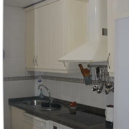 Arruzafa Front - Free Parking * لا كالا ذي ميخاس